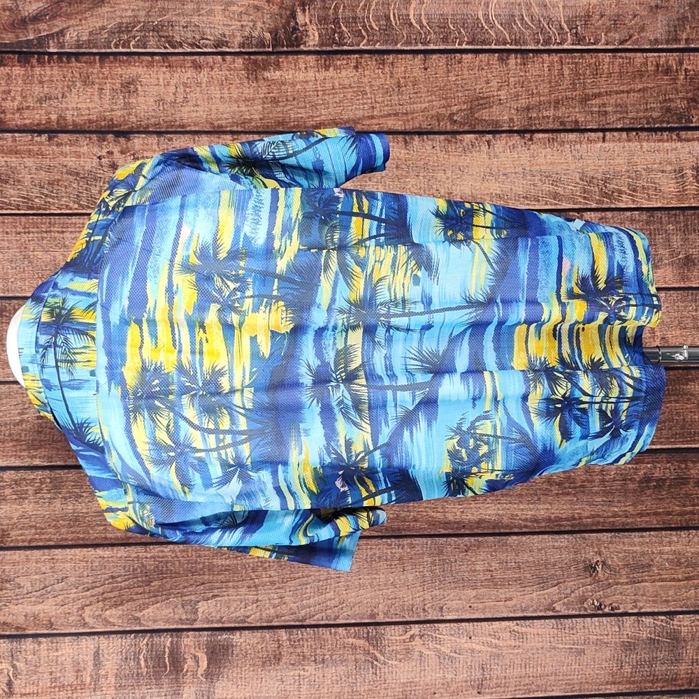 Mens Breathable Hawaiian Camp Shirt Like New - Picture 3 of 8
